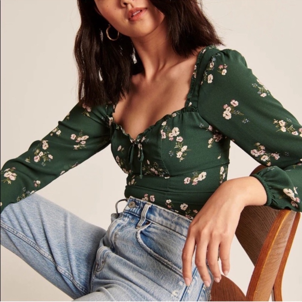 Long Sleeve Sweetheart Top - Picture 4 of 14